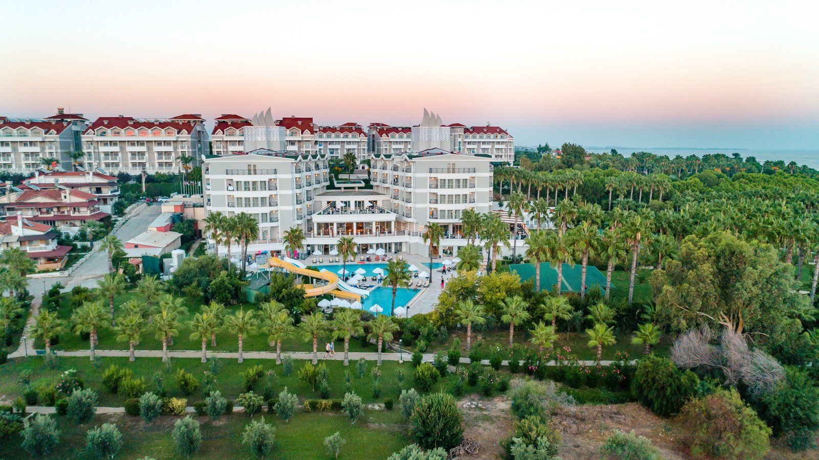 Royal Atlantis Beach Hotel