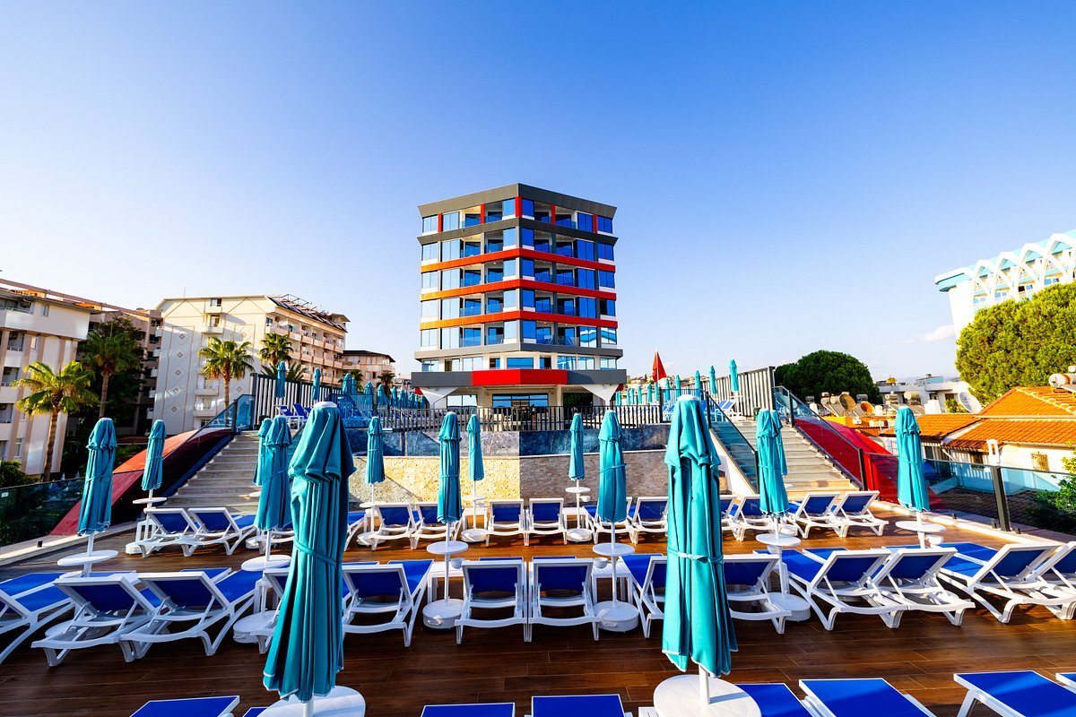 GRANADA LUXURY RED (Adult only +16)	GRANADA LUXURY RED (Adult only +16)