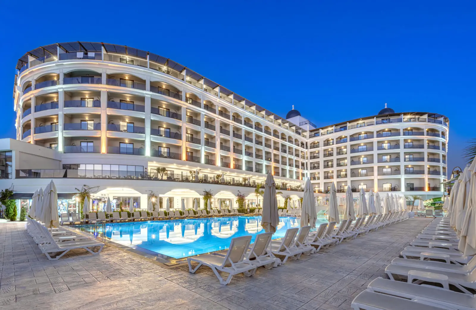 Side Moon Palace Hotel