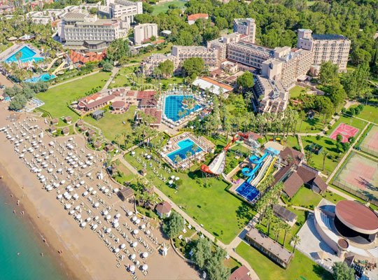 Crystal Tat Beach Golf Resort & Spa